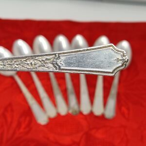 8X Tsp 1847 Rogers Ancestral Teaspoons Spoons SilverPlate Vtg